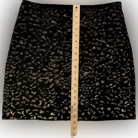 Elie Tahari “Cici” Skirt – Black & Antique Gold Sequin Pencil Skirt (Size 10) - Picture 2 of 8